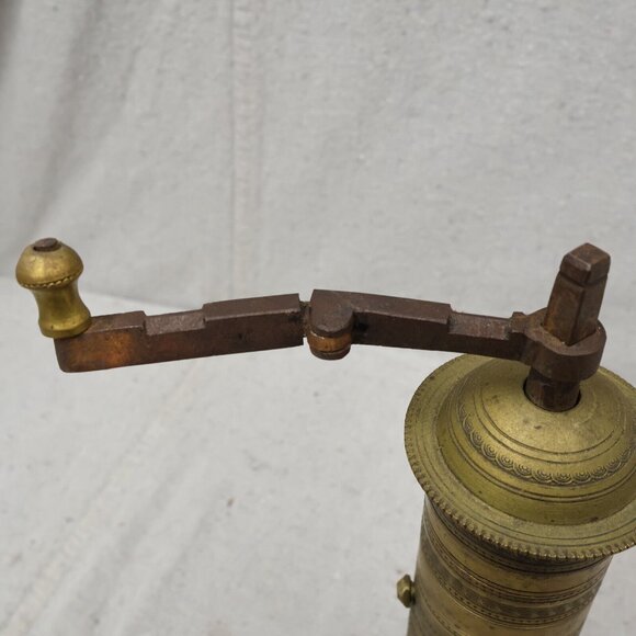 Vtg Turkish Ottomon Coffee Spice Hand Mill Grinder Solid Brass for Parts Repair - Picture 7 of 7